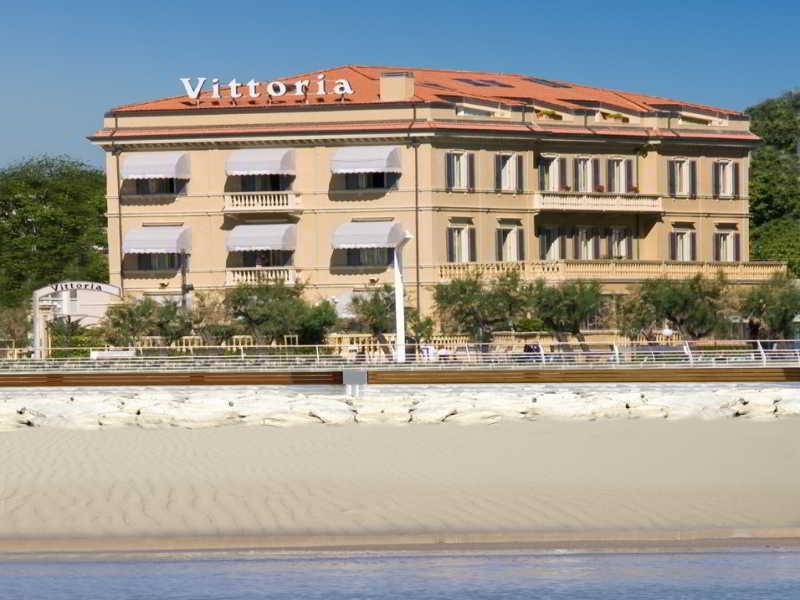 Hotel Vittoria Pesaro Dış mekan fotoğraf